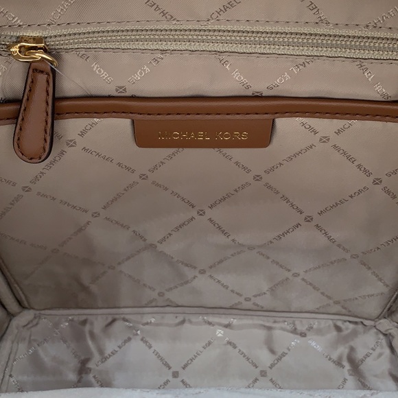 MICHAEL KORS KENLY MEDIUM BACKPACK BROWN SIGNATURE COLOR - Picture 12 of 16